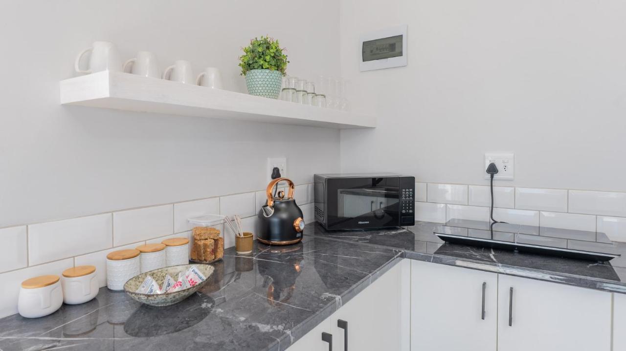 34.4 Degrees South Studio Apartment Иглен Нос Екстериор снимка